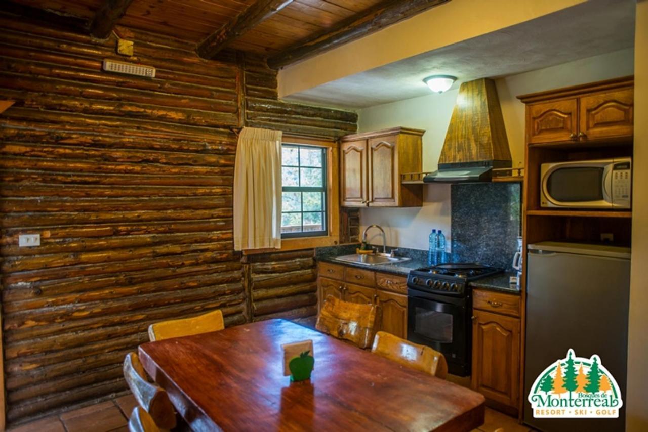 Bosques De Monterreal Hotell San Antonio de las Alazanas Exteriör bild