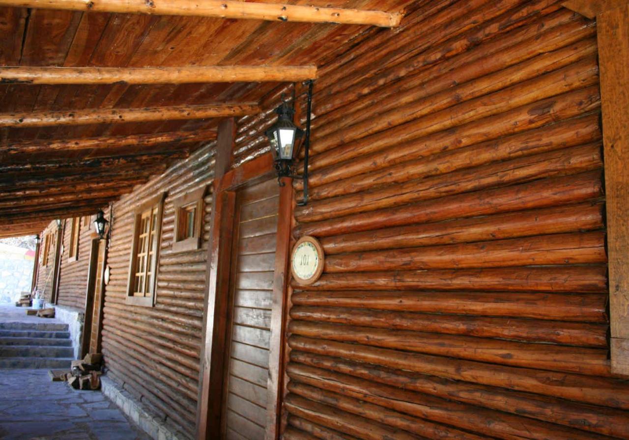 Bosques De Monterreal Hotell San Antonio de las Alazanas Exteriör bild