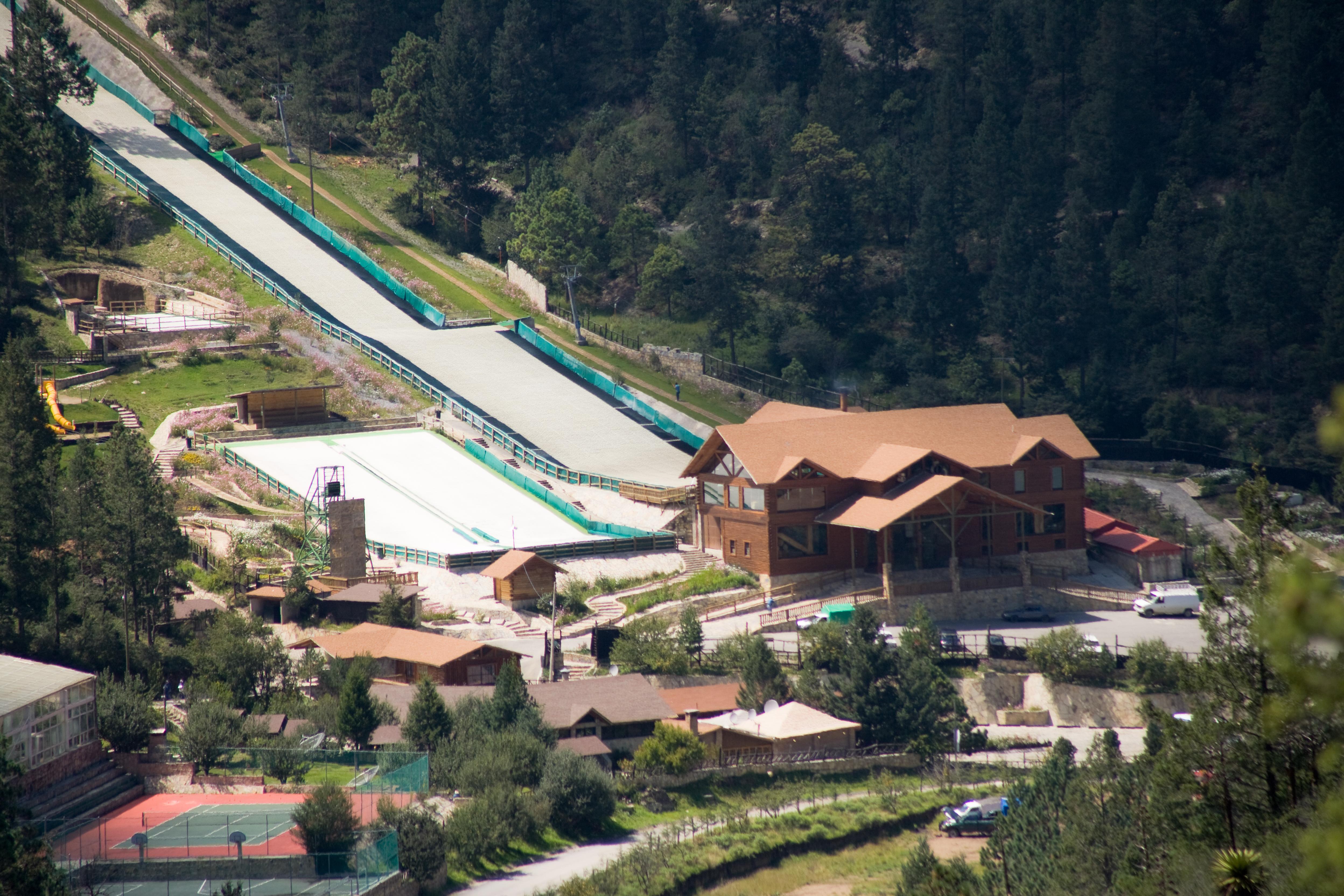 Bosques De Monterreal Hotell San Antonio de las Alazanas Exteriör bild
