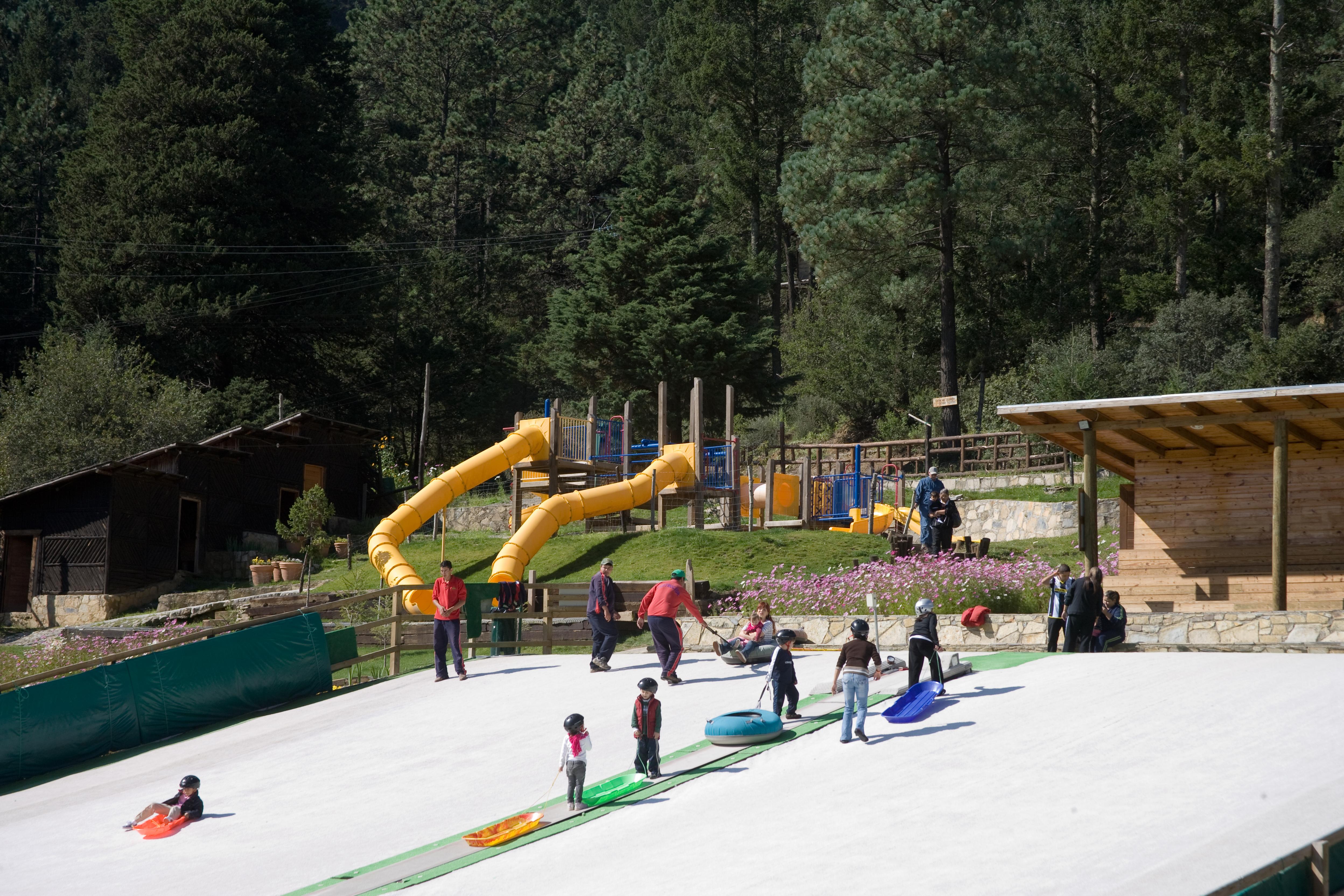 Bosques De Monterreal Hotell San Antonio de las Alazanas Exteriör bild